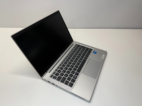 Изображение HP Renew | Grade A | EliteBook 830 G8 | 13.3 " | i5-1135G7 | 16 GB | SSD | 256 GB | Intel Iris Xe Graphics | Windows 11 Pro | Keyboard language Nordic | 12 month(s)