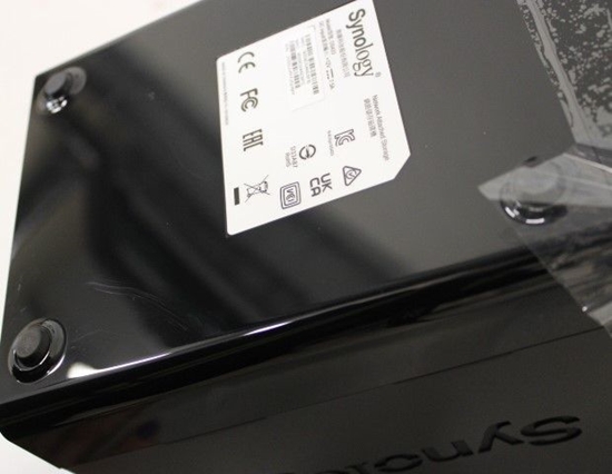 Picture of Synology SALE OUT. DS423 4-by/Realtek RTD1619B/2GB DDR4/4 x 3.5" Hot-Swap/2x1GbE/2xUSB3.2/2xFan/RAID 0,1,5,6,10,Hybrid/2Y Tower NAS DS423 up to 4 HDD/SSD Realtek RTD1619B Processor frequency 1.7 GHz 2 GB DDR4 UNPACKED, SCRATCHED ON BOTTOM | Tower NA