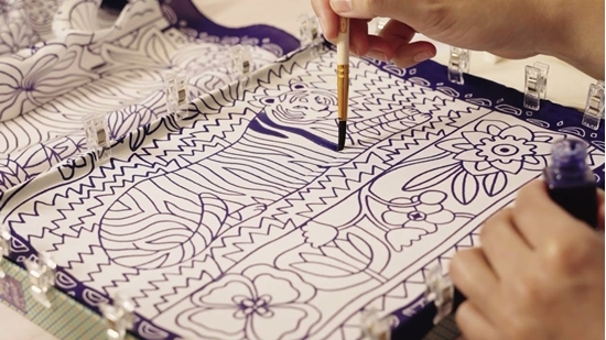 Picture of Djeco AGA - Warsztaty kreatywne 10 - Malowanie na jedwabiu