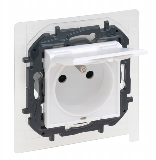 Изображение Niloe Step Gniazdo 2p+z IP44, zaciski automatyczne, z przeson - kolor biay 863136B