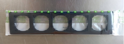 Изображение VESTRA ramka piciokrotna IP20 czarny 3875-09