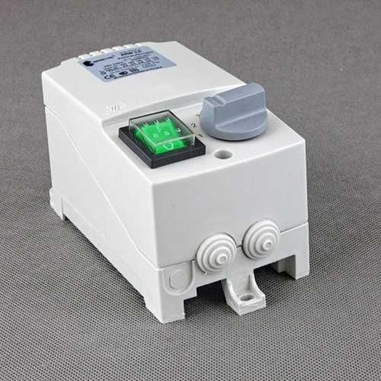 Изображение BREVE Regulator prdkoci obrotowej 1-fazowy ARW 3,0/2 230V 3A IP54 (17886-9991)