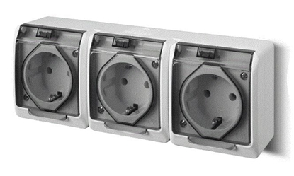 Изображение Elektro-Plast Gniazdo hermetyczne potrójne z/u Schuko z klapk dymn 16A IP44 biae (0326-01)