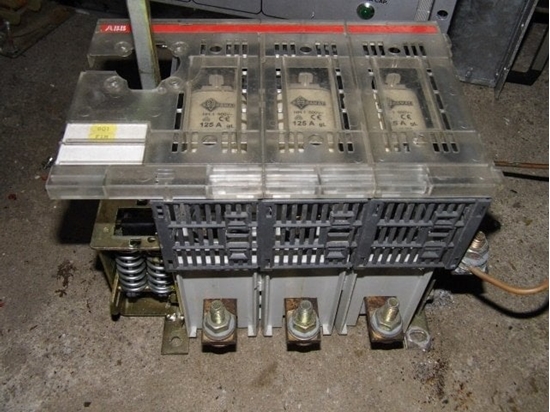 Изображение Rozcznik bezpieczestwa izolacyjny 40A 4P w obudowie IP65 BW440TPSN 2CMA142409R1000