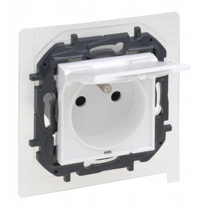 Attēls no Legrand Niloe Step Gniazdo 2p+z IP44, zaciski rubowe, bez przesony, kolor biay 863135B