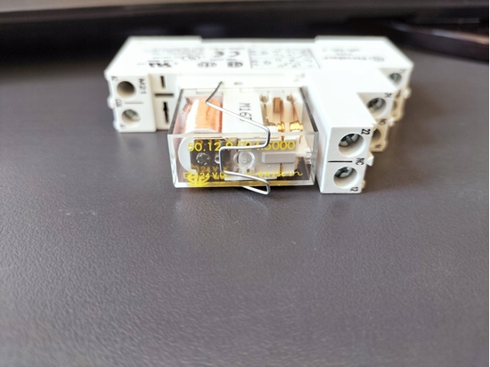 Picture of Przekanikowy modu sprzgajcy 2P 8A 24V DC 15,8mm przekanik BEZPIECZESTWA EN 50205 TYP B 48.12.9.024.5007SMA