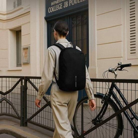 Picture of XD DESIGN PLECAK SWITCH 2IN1 BLACK/NIGHT SEA P706.