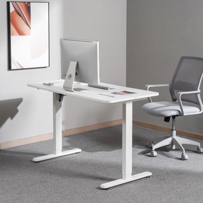 Attēls no Adjustable Height Table Up Up Frigg White