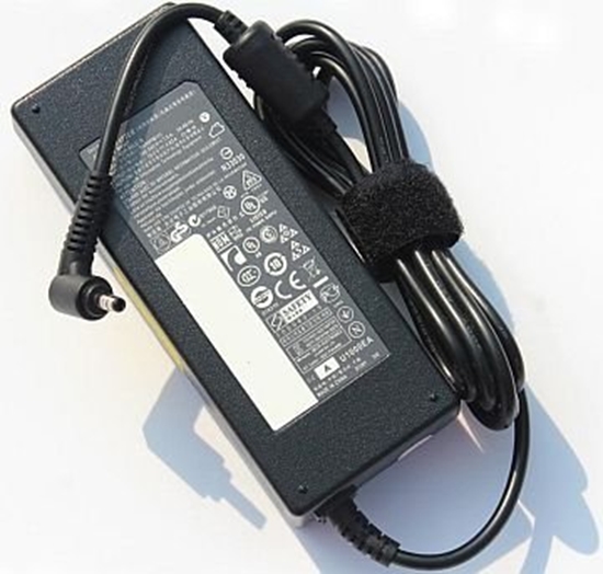 Picture of Laptop Charger DE90G4017 for Dell 19.5V / 4.62A / 90W