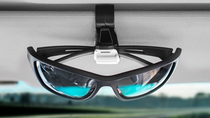 Attēls no Universāls Kruger&Matz briļļu turētājs auto saulessargam