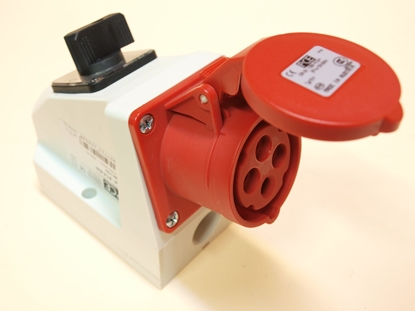 Изображение PCE Gniazdo KOMBI z rozcznikiem 0-1 czerwone 16A 400V IP44 (914-6w)