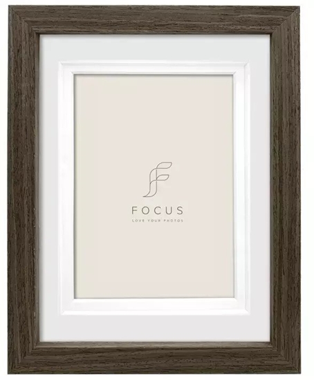 Picture of Ramka Focus Focus Dahlia Walnut 40x50/PP 30x40