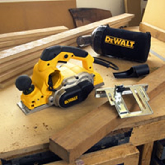Изображение Dewalt Strug D26500K 1050 W