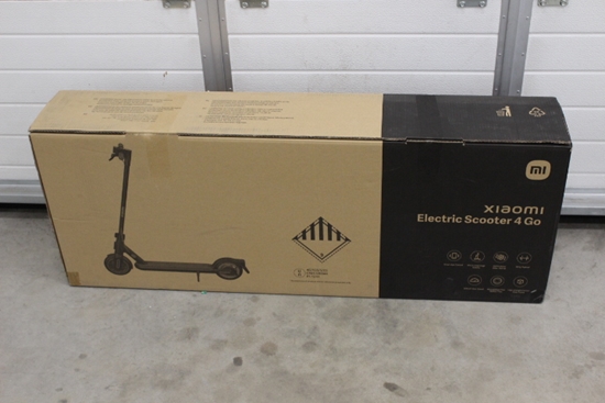 Изображение SALE OUT. Xiaomi Electric Scooter 4 Go EU | Xiaomi Electric Scooter 4 Go EU | 250 W | 20 km/h | 8.1 " | 3 month(s) | Black/Orange | USED